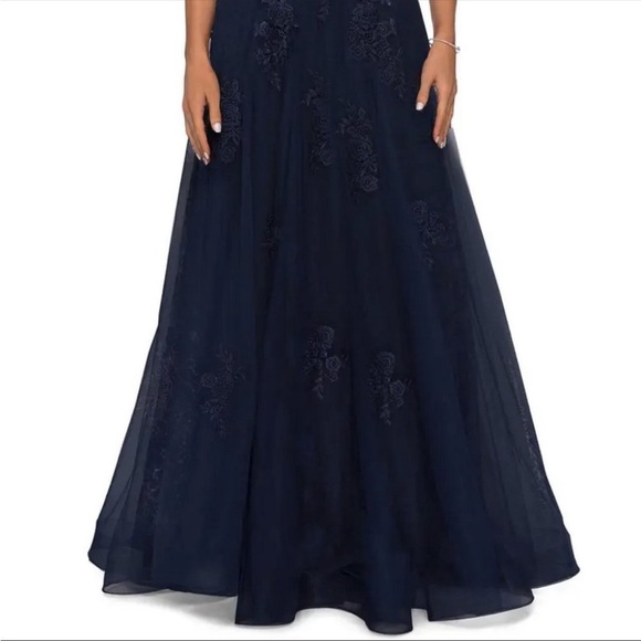 La Femme navy blue Sequin Sparkle floral lace & tulle gown SZ 14 mother … - Picture 3 of 15